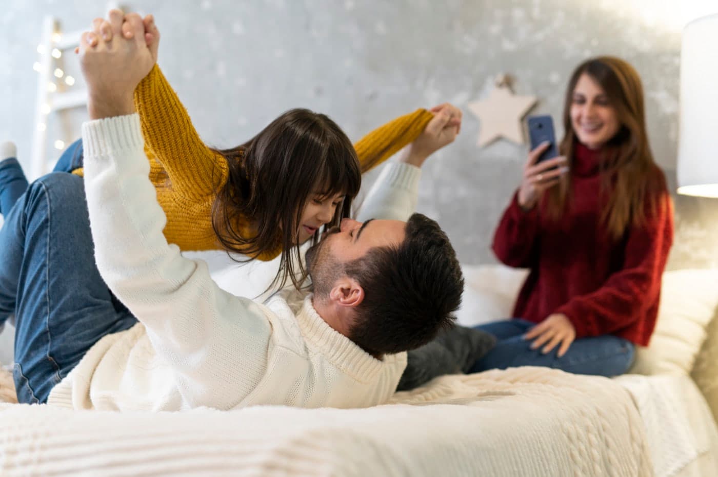 Birlikte vakit geçiren aile